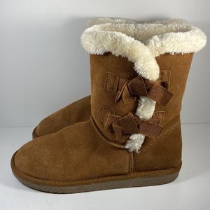 Serra Women’s Cozy Winter Boots Size 8